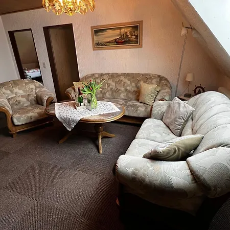 Apartment Geraeumige Mit Garten Und Grill Berumbur